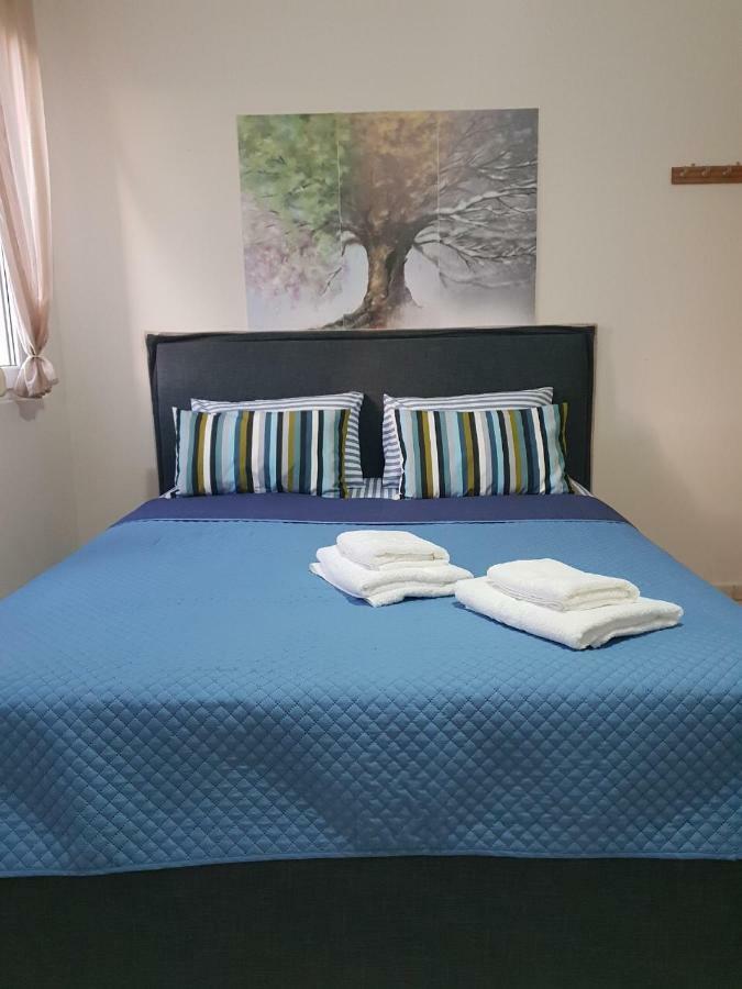 Nana Apartments Peraia  ภายนอก รูปภาพ